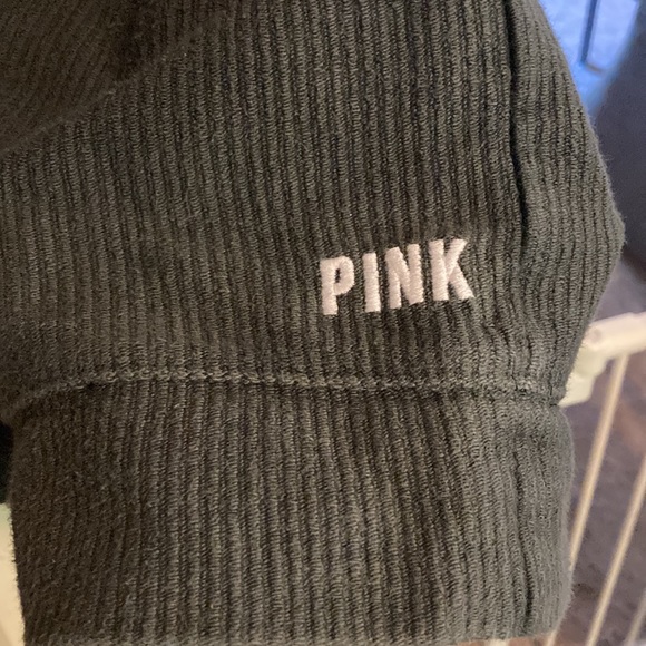 Pink Victoria secret sweatshirt size S/ P - Picture 3 of 6
